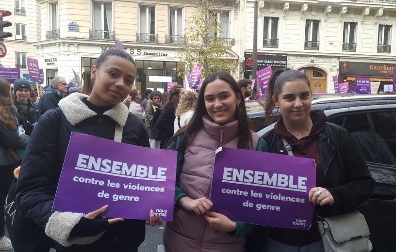 L_insoumission's tweet photo. 🔴 Une foule impressionnante a déferlé dans Paris et dans tout le pays cet après-midi lors de la manifestation contre les violences sexistes et sexuelles. #VSS 

Le collectif #NousToutes demande 2 milliards d’euros pour y mettre fin. https://t.co/ObkyNz8Tws