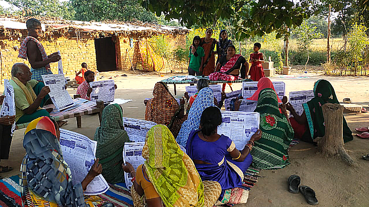 manojjangde4's tweet photo. Two days women farmers training 
Chindoli, pithora https://t.co/x6cG9iNTer