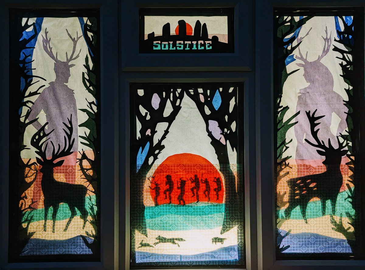EmilyCleaver's tweet photo. Our illuminated window for the Cutteslowe Light Trail 2022 The official start of Christmassy things! 

@OXChristmas  @TheNorthWall   #CuttesloweLightTrail  #Oxlightfest22 https://t.co/aDQZonlBhy