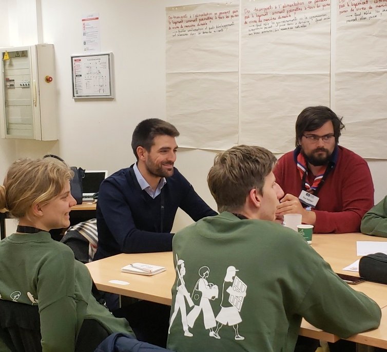 JBPegeon's tweet photo. Belle après-midi avec les représentant·es du @Cnajep pour co-construire les politiques publiques pour une Europe durable et inclusive dans le cadre du Festival #Provox.
Les jeunes doivent être plus souvent inclus dans les politiques qui les concernent.
Merci pour l'invitation ! https://t.co/FwqKJkx5lz