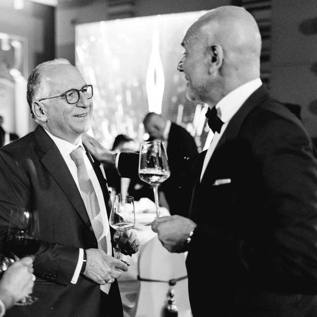 TAKREEMorg's tweet photo. The entire TAKREEM family would like to congratulate Nabil Habayeb, winner of the TAKREEM 2015 Corporate Leadership Award, for ranking #1 on Forbes Middle East Global Meets Local 2022 list for the 3rd year on a raw.#Takreem #GlobalMeetsLocal #ForbesMiddleEast #CorporateLeadership https://t.co/DxHu3zWQn5