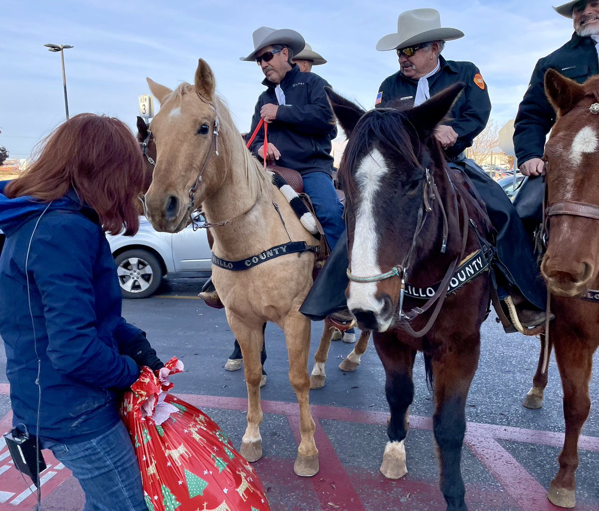 Some horsin’ around at our <a href="/koat7news/">KOAT.com</a> Live Drive yesterday! Thanks to the Bernalillo County Sheriffs Posse for their generous donations and everyone who stopped by 🤗 It ends tomorrow. You can donate at participating Albertsons <a href="/REALBlakesLota/">Blake Lotaburger</a> and *all <a href="/nusendacu/">Nusenda Credit Union</a> today
