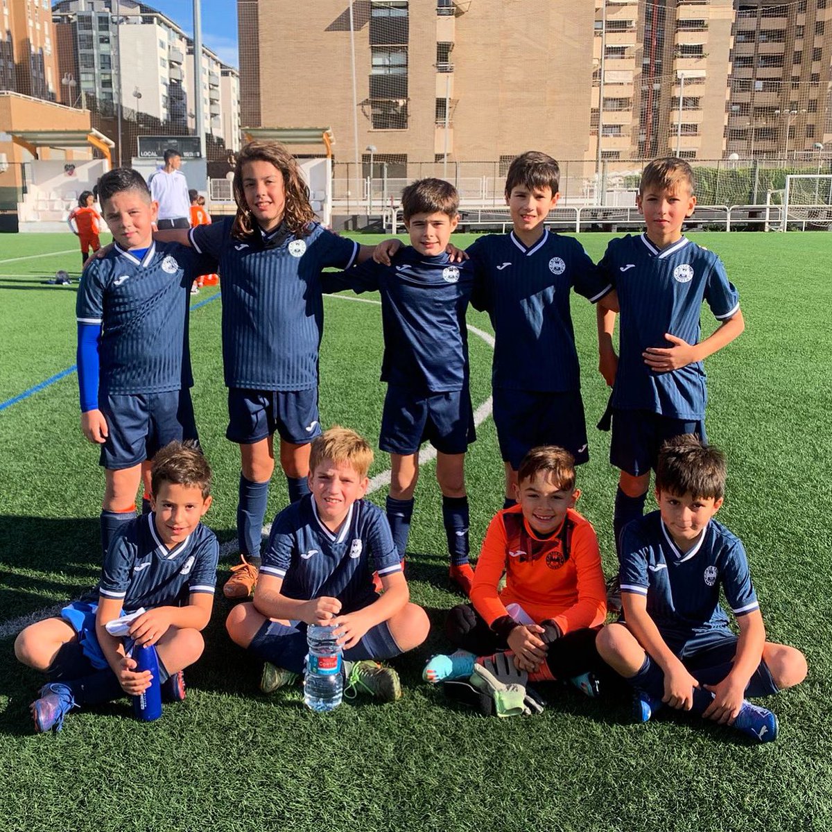 atleticamistat's tweet photo. Torrelevante A 1-8 Benjamín A

Los #azules de @nachetesancho salieron al campo muy enchufados y disfrutaron sobre el césped con el balón. Da gusto ver cómo juegan estos pequeños!! 💪💙⚽️ https://t.co/W1Vq6P1zzF