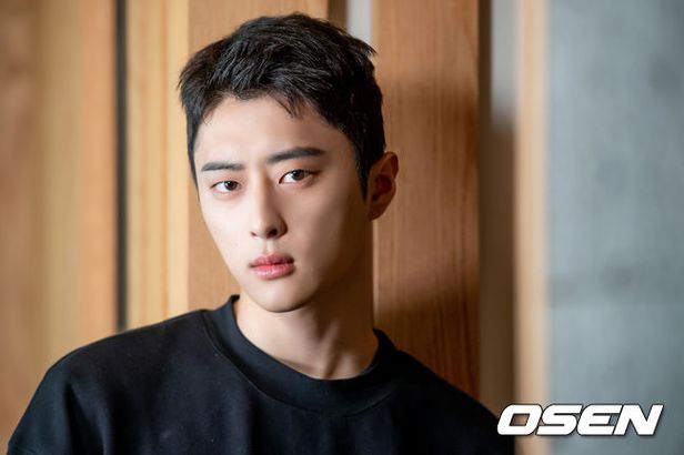 hanriekay's tweet photo. 수상한 양아치상 콜렉터 https://t.co/UC7i6yq9Qo