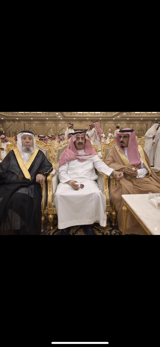 hamh5551's tweet photo. #تكريم اللواء الركن #محمدعبدالله آل لعور من #الوالدة ومني وأولادي ومن أولاد #اللواءالركن #محمدبن لعور بمناسبة ترقيته إلى رتبة #لواءركن في القوات البرية بحضور جمع غفير من الأقارب والأصدقاءوالمسؤًلين في قاعة الأندلس بحي المثلث بالدمام والله يعطيه خيرها. https://t.co/nPZWG6NrDf