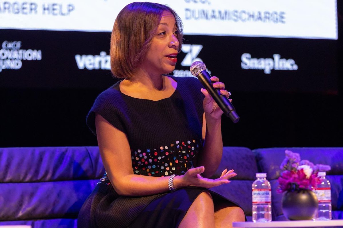 TreaDayMPR's tweet photo. A VERY special congrats and HAPPY BIRTHDAY🎂to our #awesome client @nataliekingesq! Natalie excelled at Urban Tech Connect 2022! The @dunamischarge #founder and #CEO shared the stage with other #brilliant #diverse #traiblazers in #EV Charger manufacturing! #Dunamis #evcharging https://t.co/AToQ5FnJf5