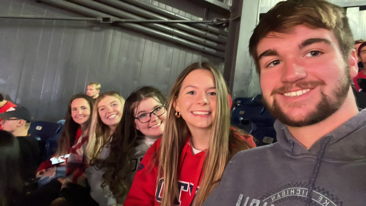 amberlliz's tweet photo. #dayton6th https://t.co/RNpKjVfU5o
