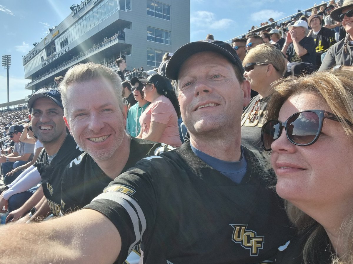 marcelv's tweet photo. Wow what an amazing experience! At an UCF game #tagUCF in here from the Netherlands 🇳🇱 #xpirit #MVPBuzz https://t.co/MScFUqTVHA
