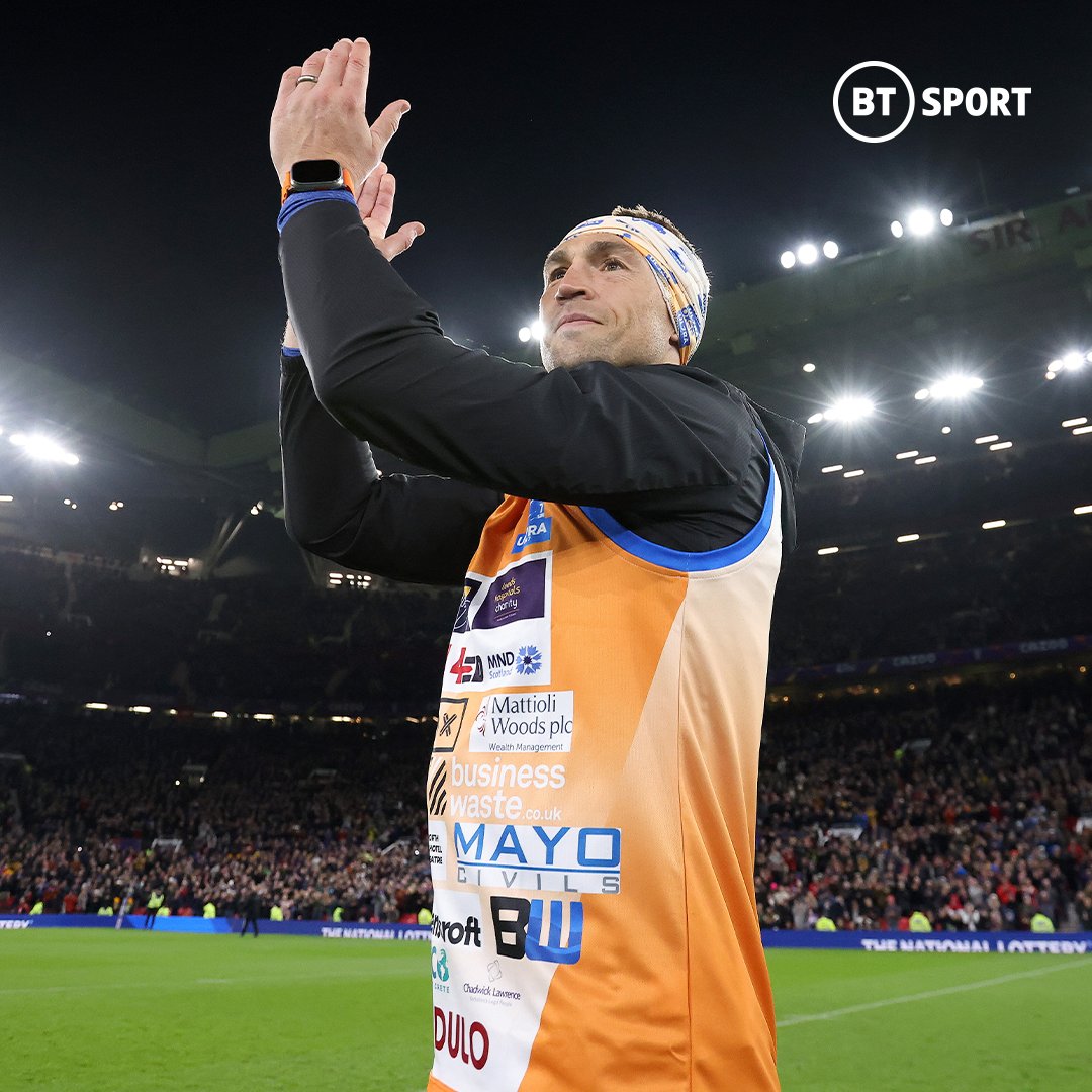 SUPERHUMAN! ✨

Congratulations to Kevin Sinfield OBE who has arrived at Old Trafford, completing seven ultra marathons in seven days.

The <a href="/LeicesterTigers/">Leicester Tigers</a> coach ran from Edinburgh to Manchester, raising more than £1,350,000 for <a href="/mndassoc/">MND Association</a>.

#Ultra7in7 | #RLWC2021