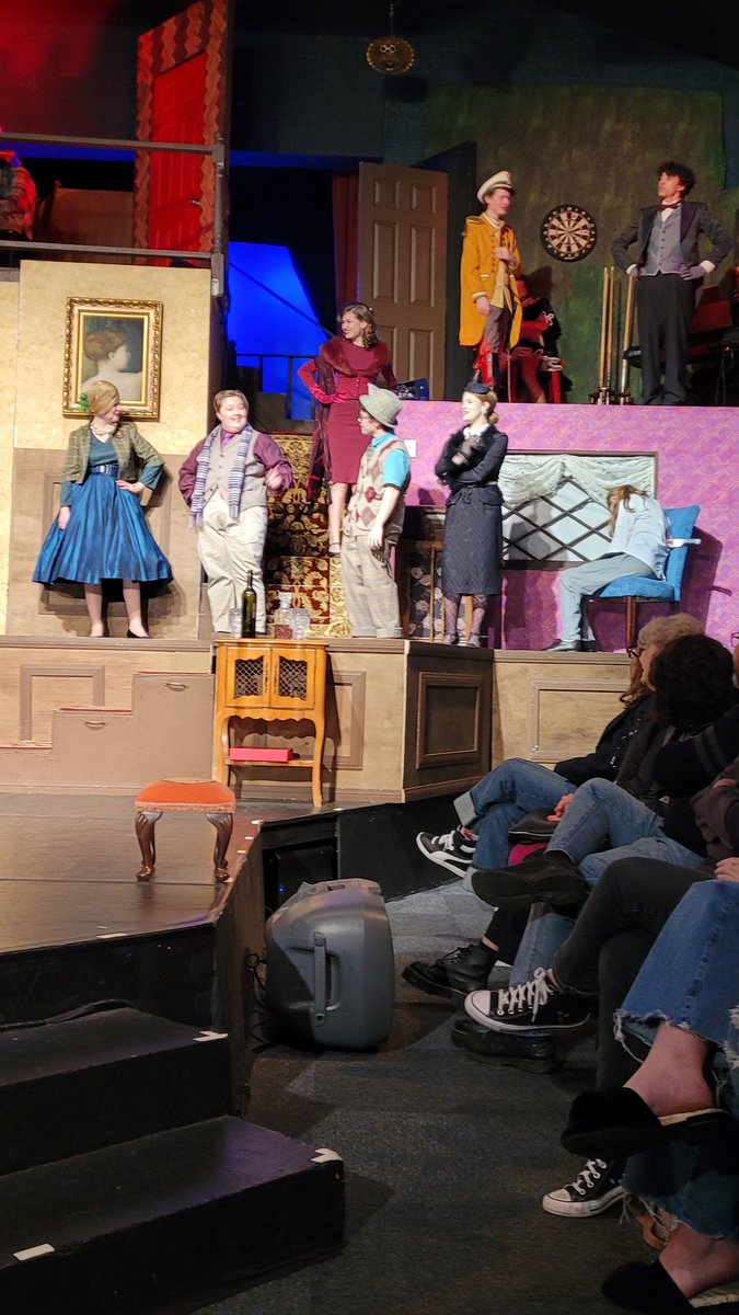 marikuklish's tweet photo. @PHSburbank these kids are very funny...!
I really enjoyed watching both casts of CLUE. Great job Providence High Arts! https://t.co/5FWv2qEmWr