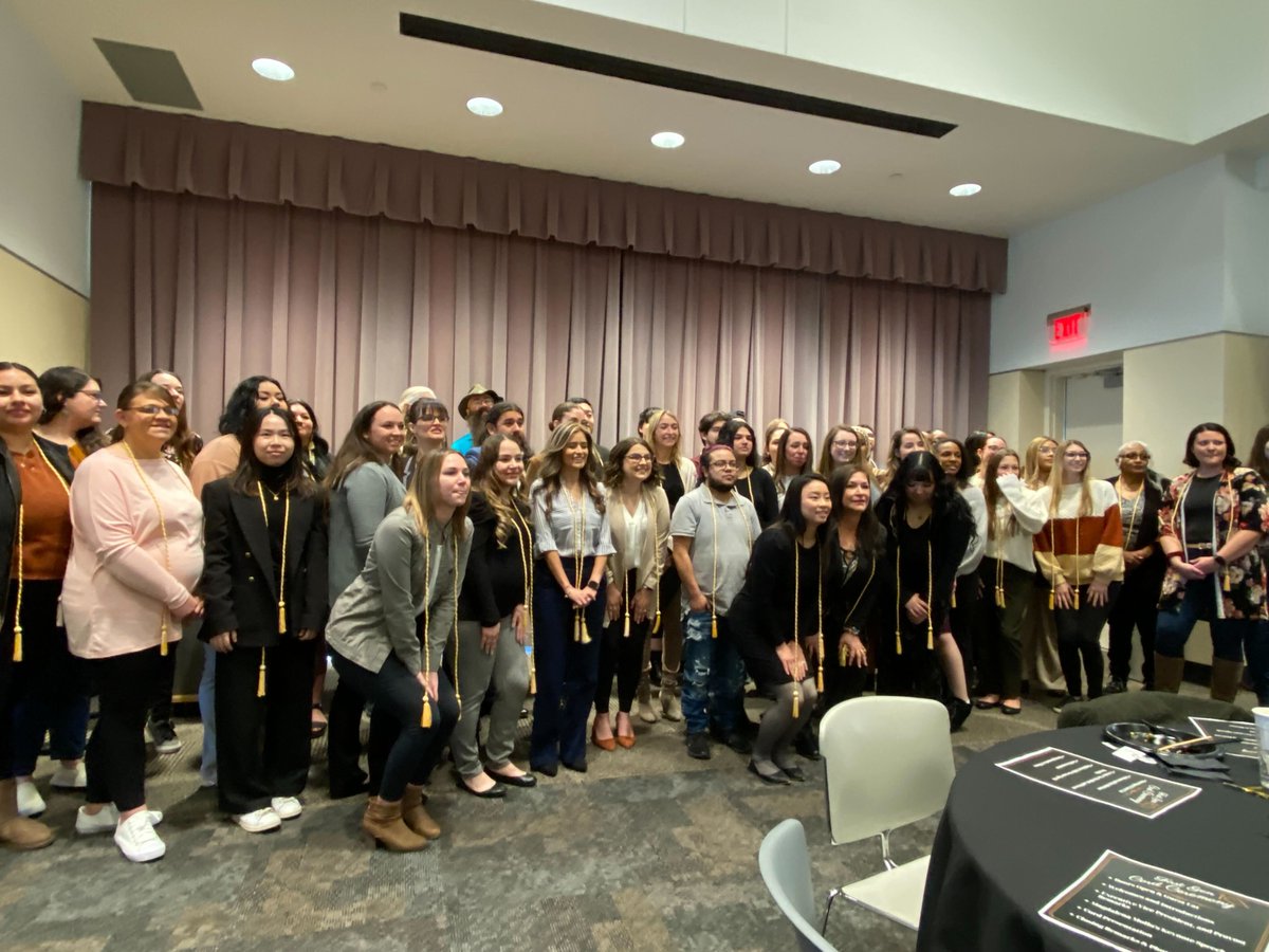 Celebrating our #FirstGen graduates this morning during our cording ceremony. Go Shockers! 🎓 #F1rstGenShockers