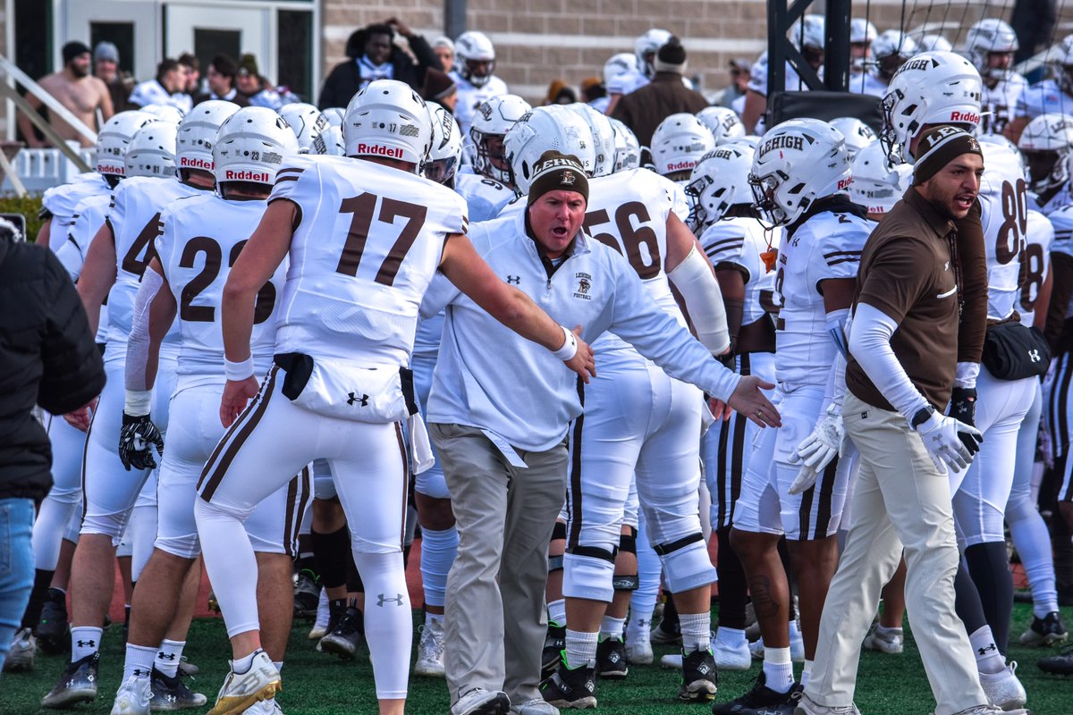 LehighFootball's tweet photo. 🔜 #Rivalry158 👀
Watch: @ESPNPlus - https://t.co/PUUCCIWxLF
#GoLehigh #BeatLafayette https://t.co/tfXaHHOtDi
