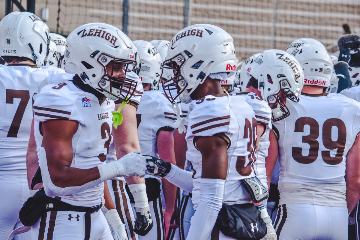 LehighFootball's tweet photo. 🔜 #Rivalry158 👀
Watch: @ESPNPlus - https://t.co/PUUCCIWxLF
#GoLehigh #BeatLafayette https://t.co/tfXaHHOtDi