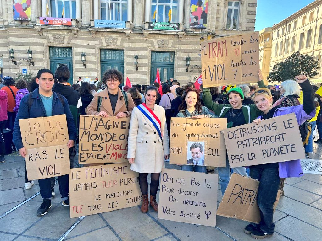 FranceInsoumise's tweet photo. 🟣 Retour en images sur les Marches contre les violences sexistes et sexuelles à Paris, Marseille, Montpellier ou encore Strasbourg, auxquelles les élus insoumis et #NUPES ont participé aujourd'hui.

#NousToutes https://t.co/QdtrxgtU0I