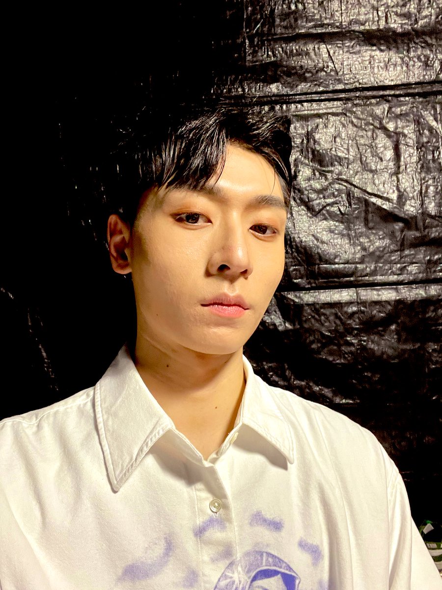 giseok____'s tweet photo. 스맨파 온더스테이지 대전씨리 좋네유🥴🤍 https://t.co/WWoX5Kp3OO