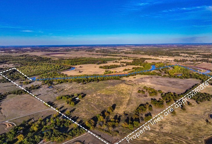 WendyRae_'s tweet photo. Looking to make a smart investment in OK? This 315.9ac+/- is right off I-35, just 5 minutes from the adventure tourism capital of OK (Arbuckle Mountains/Turner Falls region) and is in an Opportunity Zone! Whoโs taking advantage?
#okrealestate #OpportunityZones #oklahomarealtor https://t.co/YC9FGZc0xI