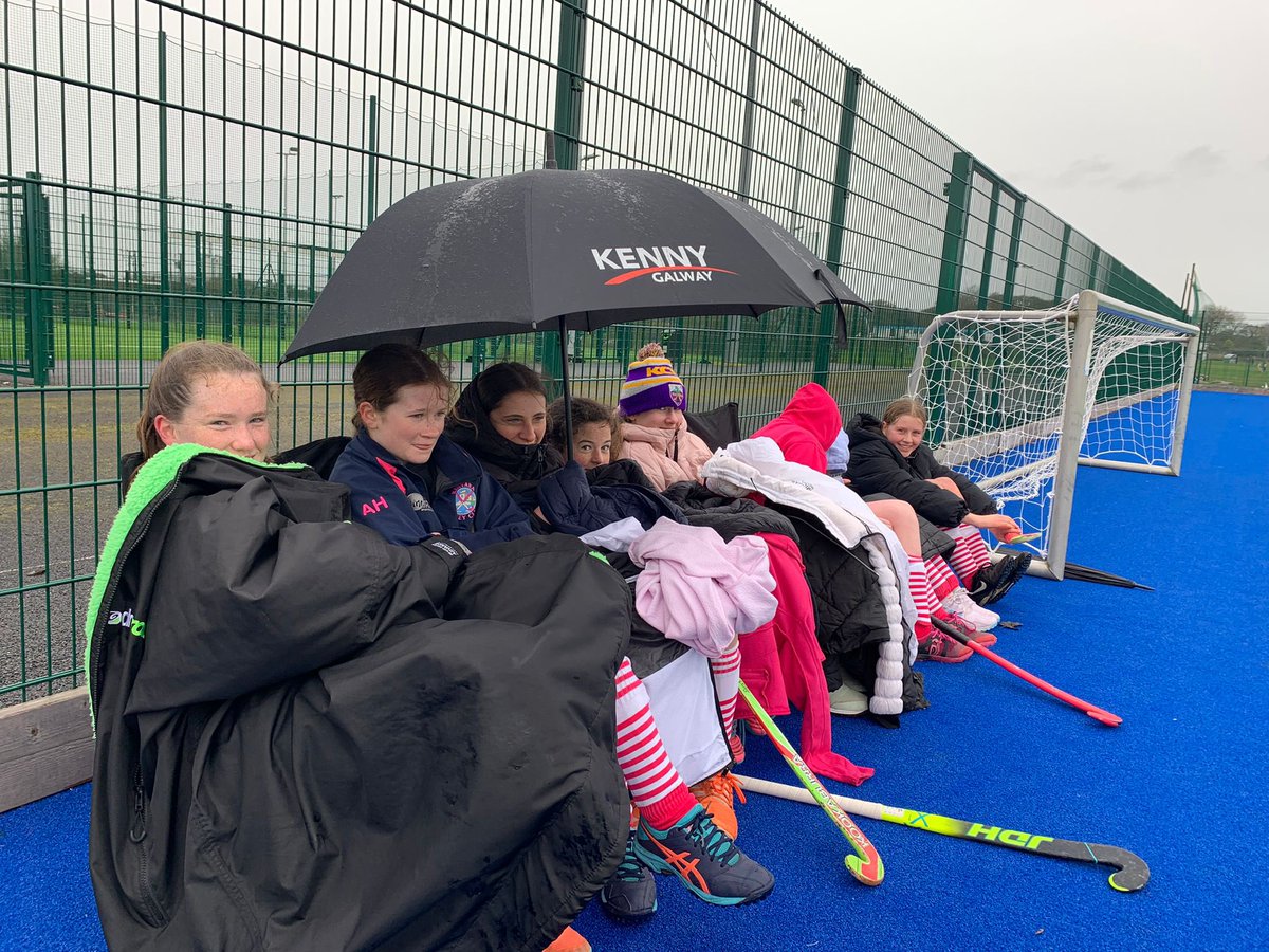 KinvaraHockey's tweet photo. European Club Qualifying Competition - U14/15 in a cold and damp Athlone. Connacht competition today.
Kinvara had one loss, one draw and one win. Girls prepared for all eventualities….even brought slippers. 🏑🏑
#hockey
#womeninsport
#pushforapitch https://t.co/Q6Q2X8q2Kp