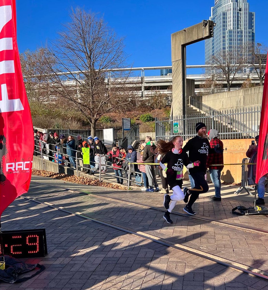 Congratulations to Five Points 5th grader, Dublin Elam, for coming in first place today during the Girls on the Run 5K in Cincinnati! Out of hundreds of runners, Dublin was the first girl to cross the finish line in just 23:29! Congratulations, Dublin! #runlikeagirl 💙🐾