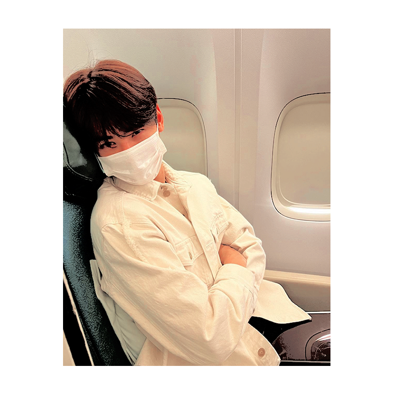 hanjakga's tweet photo. 인천 : 𝟐𝟐𝟏𝟏𝟏𝟗
𝐏𝐎𝐕 : you're my boyfriend [ @yooyangi ] and we're about to go on a trip to paris to celebrate both the start of our relationship and our one month anniversary (a few days late) and we're madly in love &amp; everything is right in the world. #두유𝟏𝐌𝐎𝐍𝐓𝐇 ♡ https://t.co/HF51gO1jwu