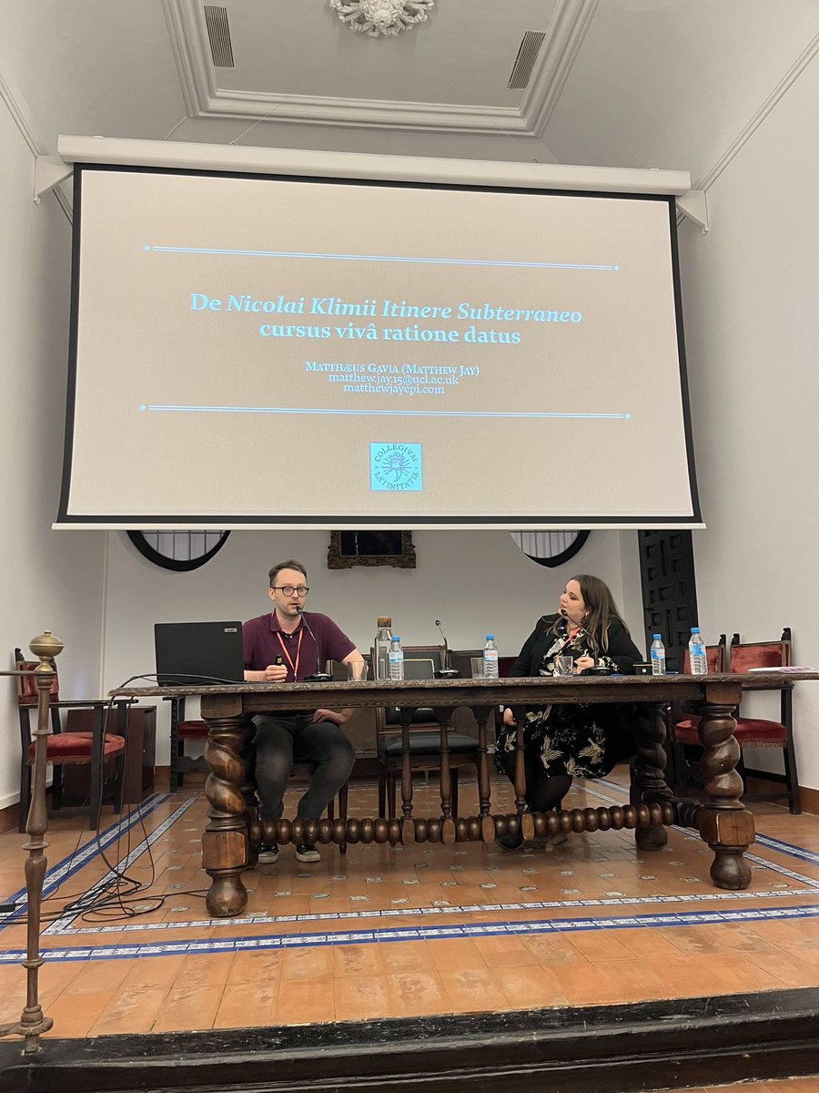 CulturaClasicaC's tweet photo. #NovaeViae Matthew Jay nos presenta su comunicación en latín “De Itinere Subterraneo cursus vivae ratione datus” https://t.co/5YfUtv2lZF