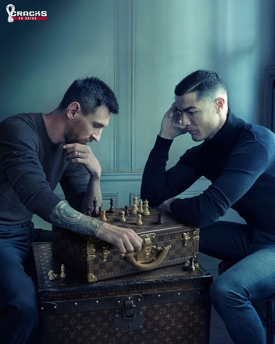 cracks_oficial's tweet photo. Messi y Cristiano, para Louis Vuitton. 🤯

Ambos 🐐 subieron esta postal en sus redes. 📸 https://t.co/qt9IceaTU1