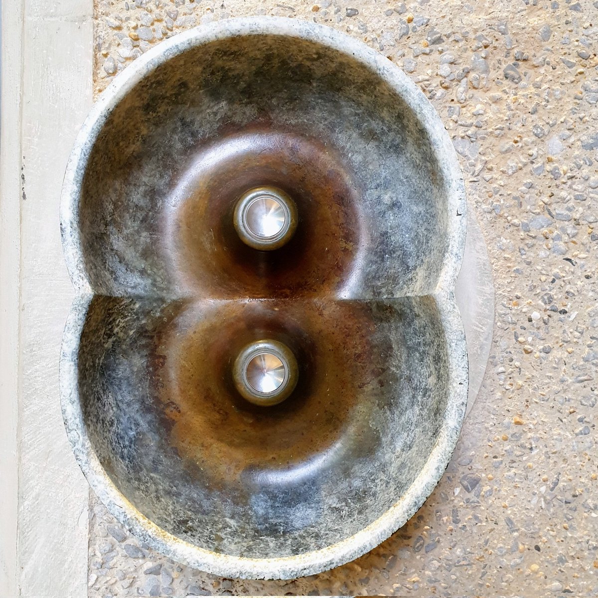 GeraldM64883070's tweet image. Thomas Heatherwick sculpturally framed lift buttons at Coal Drops Yard, N1C.  Can you better these? #architecturephotography #heatherwickstudio @CoalDropsYard #N1C #granarysquare #liftbuttons #elevatorbuttons #kingscross