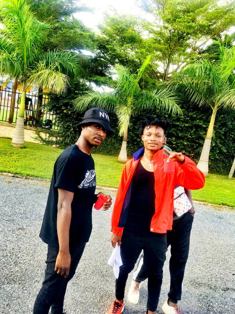 follazy_db's tweet image. youtu.be/rL3FVKTob1Q. IN THE HOOD IAM #Follazydb A.K.A #FlashBoy. Click on the to listen to #FlashBoyMusic (FBM)