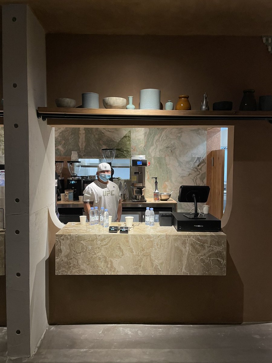 Golden_Places's tweet photo. Da Nonna
من أجدد الكافيهات ، ستايل المكان جميل على الطريقة الأوربية 🤩
📍| الرياض https://t.co/CTAQtsufNb