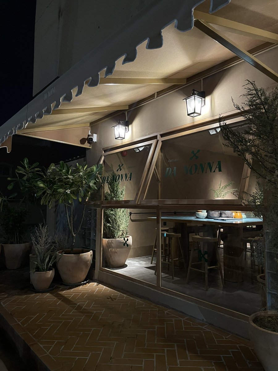 Golden_Places's tweet photo. Da Nonna
من أجدد الكافيهات ، ستايل المكان جميل على الطريقة الأوربية 🤩
📍| الرياض https://t.co/CTAQtsufNb