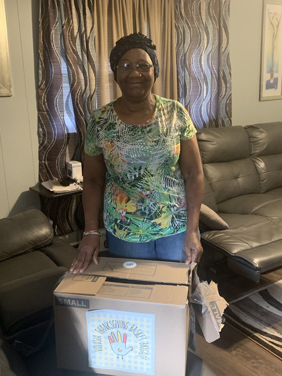 Volusia Sheriff On Twitter Deputies Delivered Turkey Baskets To volusia-sheriff-on-twitter-deputies-delivered-turkey-baskets-to