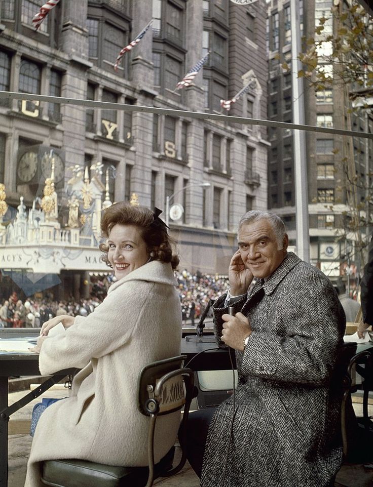 Kevin10919728's tweet photo. It's Thanksgiving week. BETTY WHITE &amp; LORNE GREENE https://t.co/r10z8CYYNL