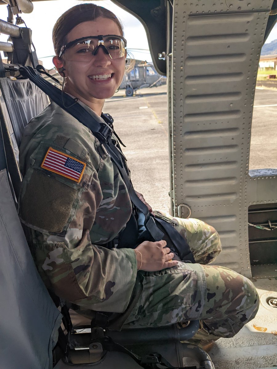 VeritableCVN's tweet photo. The Musings of Chief: My PFC is a rockstar and wants to be a pilot. We got her on her first UH-60L flight yesterday. Her look of pure joy made JPMRC worth it. She did not stop smiling the whole time. @25thCAB #AboveTheBest #ArcticAttack #WingsOfLightning https://t.co/FXXdkv6Gjg