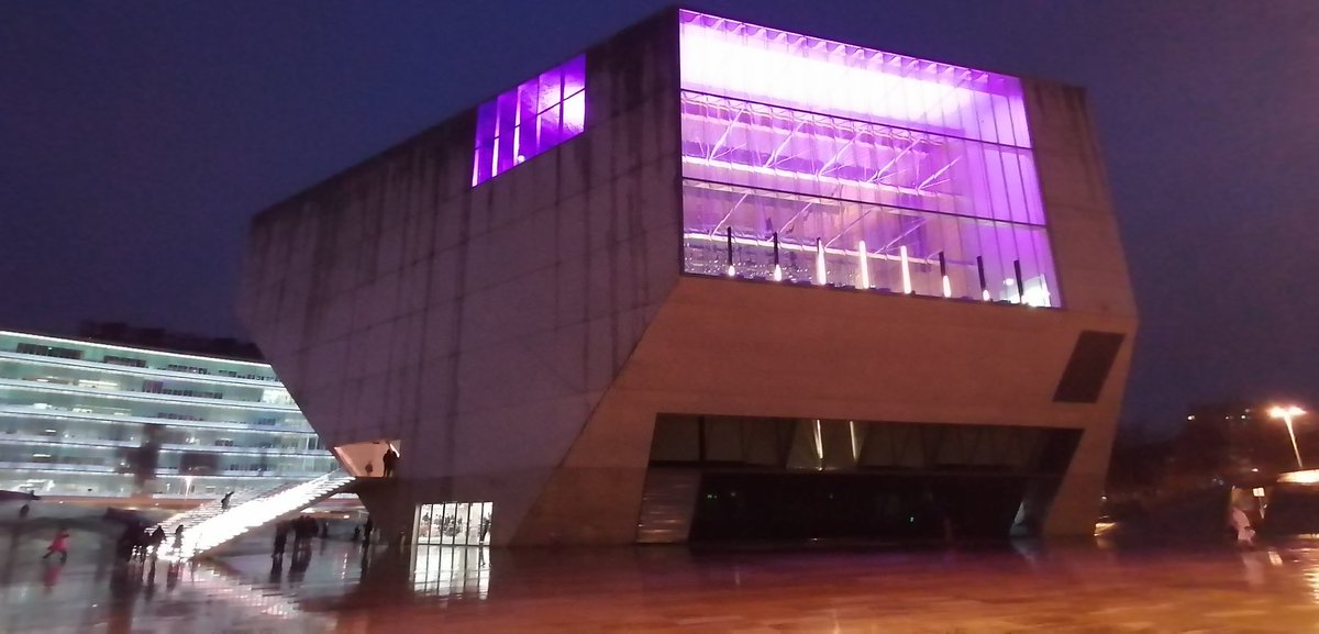 o_periferico's tweet photo. The performance will start in a few moments @casadamusica #Manoury #Berlioz Maestro @baldurbronniman in the house! https://t.co/E8B7Oc0gT9