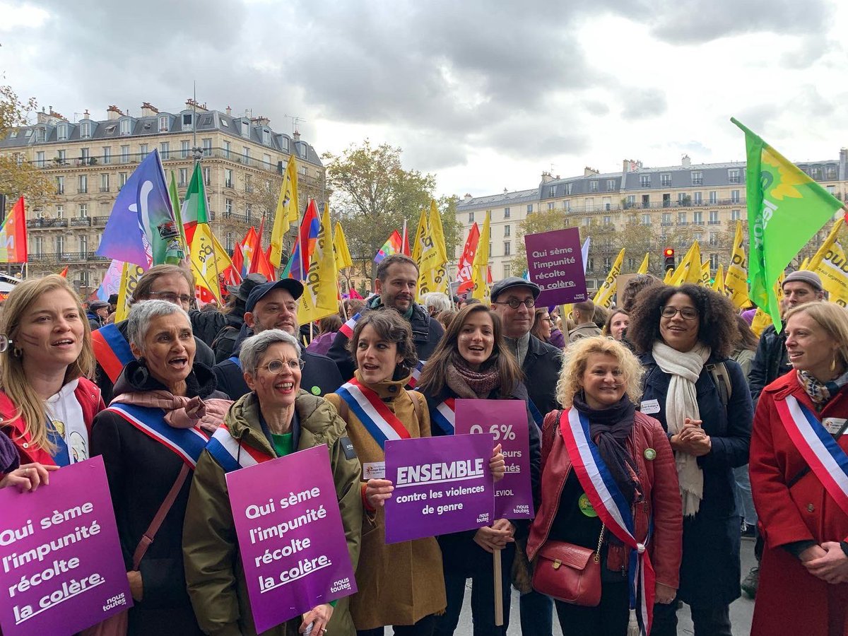 EELV's tweet photo. Retour en images sur la manifestation Nous Toutes, contre les violences sexistes et sexuelles, cet après-midi à Paris ! #vss #feminisme #noustoutes https://t.co/xwSkHBuJY2