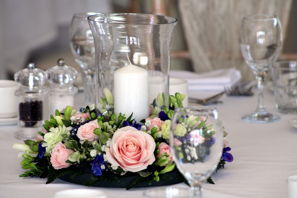 Beautiful flower table center arrangement created by poppies #weddingideas #bridetobe #engaged #flower #flowerarrangement #floral #dorsetwedding #floristsandflowers #dorsetweddings poppiesfloristbournemouth.co.uk