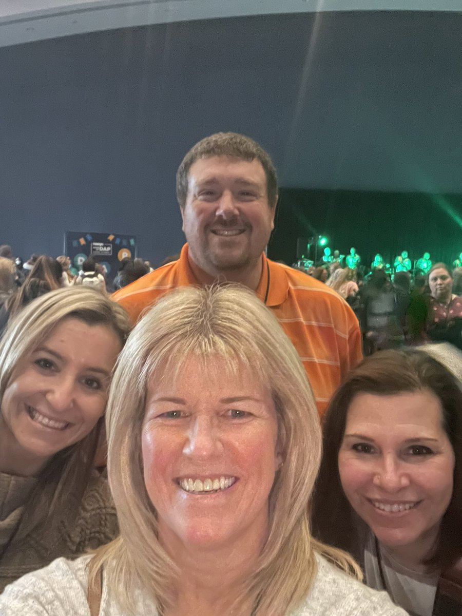 Closing out an incredible week at <a href="/NAEYC/">NAEYC</a> with these talented educators! What an AMAZING week of professional growth and learning (and a LOT of fun too)!! We can’t wait to share everything with our colleagues! @MElena50 <a href="/AssistSupEaston/">Crissy Pruitt</a> #BATigerCubPride