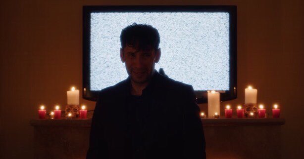 twisted_twins's tweet photo. There are a lot of films where women are terrorized from beginning to end, why is it so hard to watch a man in a consensual kink session when the violence leads towards catharsis? Maybe I just answered my own question.

#OnTheEdge https://t.co/zsMbxXSVPP