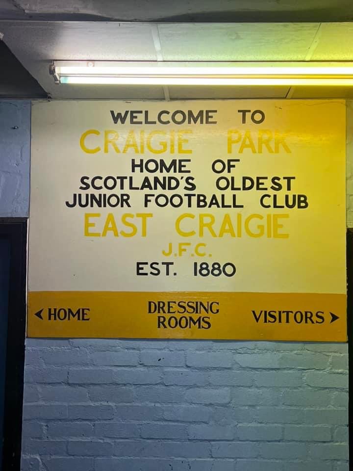 b45her71's tweet photo. @vannostrilboy handy work, still has pride of place, at #Dundee oldest fitba club .  @eastcraigiefc @CraigieParker #MTC #MonTheShipbuilders ⚽️🚢🏗 https://t.co/U8HX2rZhlt