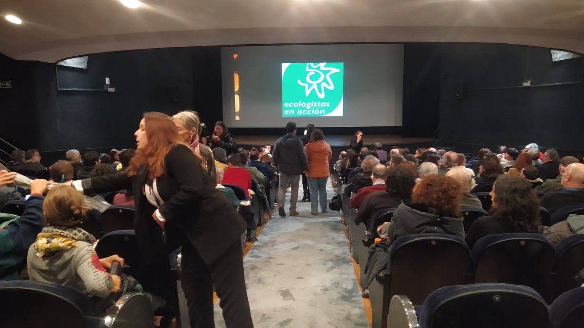 🎬 Cheo total na estrea de "Alegría" en Pontevedra. Grazas a todas as que fixéchedes memoria co documental sobre o Prestige para que un desastre ecolóxico así non volva repetirse #NuncaMais