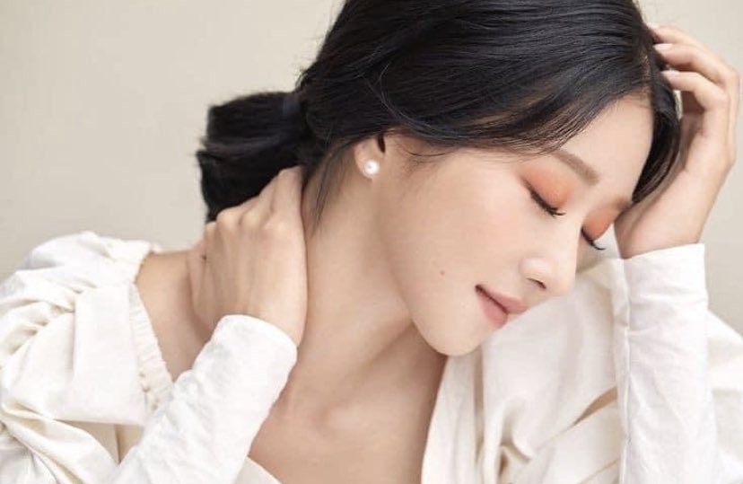 citygreys's tweet photo. Un vrai rayon de soleilโ๏ธโค๏ธ #seoyeaji #gomoonyoung #itsokaynottobeokay #netflix
#seoyeaji #kimsoohyun #series #papillon #butterfly #moonyoung #drama #romance #comedy #2020 #episode #acting #autrice ์ฌ์ด์ฝ์ง๋ง ๊ด์ฐฎ์ #coreen #photooftheday #photography #girl #seoul #attirante ๐ฅฐ https://t.co/lzJIhkR6RZ