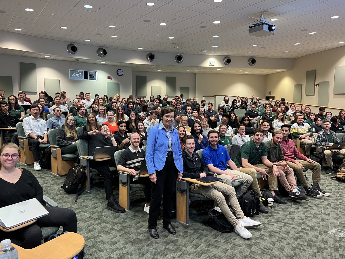 USF_SPT_RS's tweet image. Yesterday, our DPT and @USF_ATProgram students and faculty had a Movement System Impairment of the Shoulder lecture from Dr. Shirley Sahrmann, a pioneer in the field. 

#USF #GoBulls #USFHealth