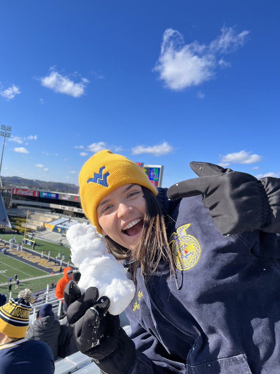 princess__kell's tweet photo. #wvugame https://t.co/N0KB1FSf3U