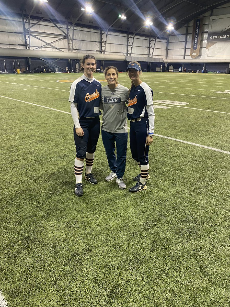 LailaLandrum's tweet image. Friday night lights with @H28fowler and @GaTechSoftball.  Thank you @Coach_A_Mo @reese_m3 @marty_mac17 I always have the best time and learn a lot.  See you in January!  #begold #leadofflaila @crushcorn07 @CornVicki