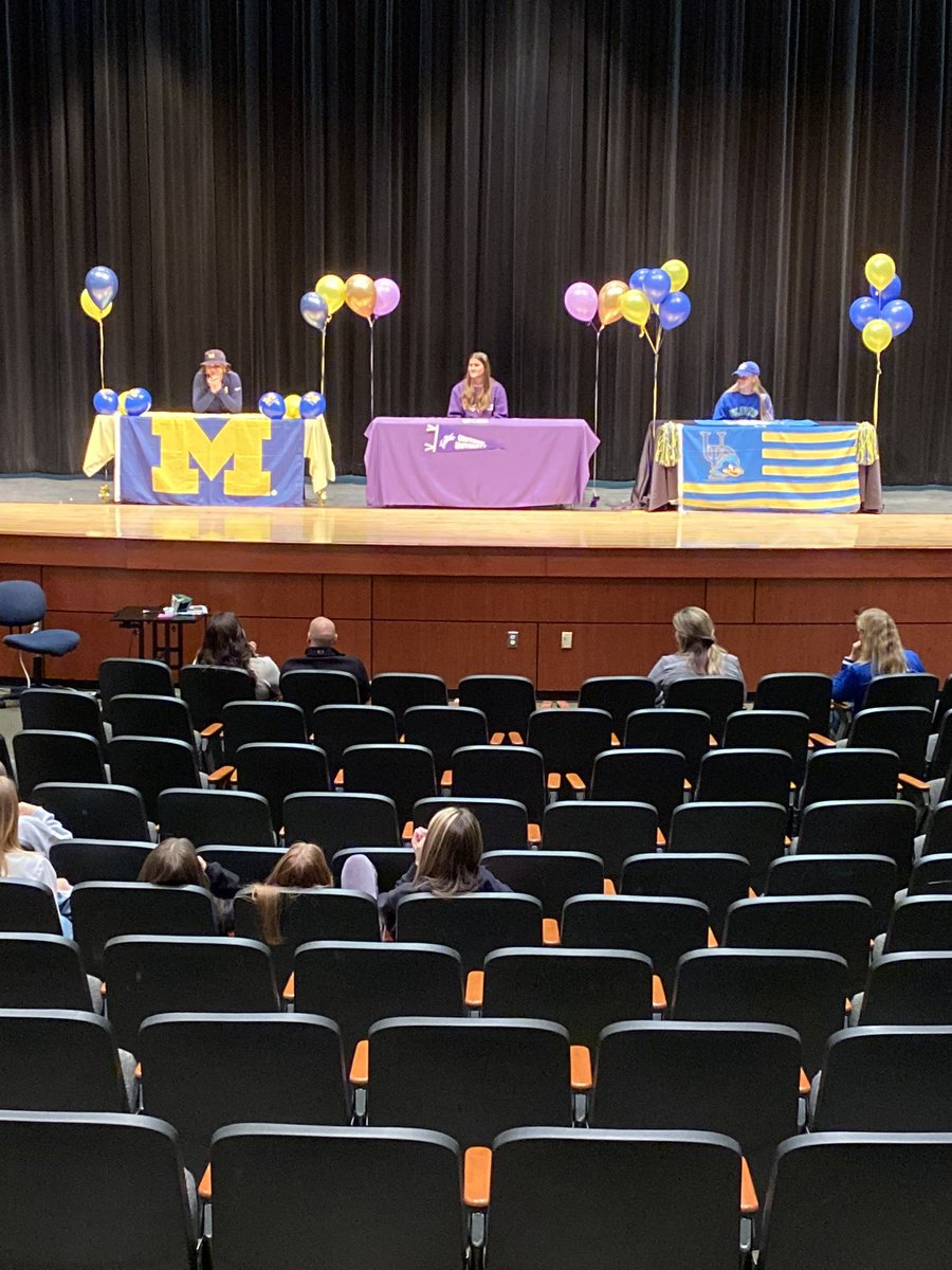 Congrats to Sarah Rigual (Delaware), Ashley Shoffner (Converse), and Kelsey Reviello (Michigan) for their signings this past week.  <a href="/jmfockey/">JMFH 💥🐝</a> is the standard and we are so proud!