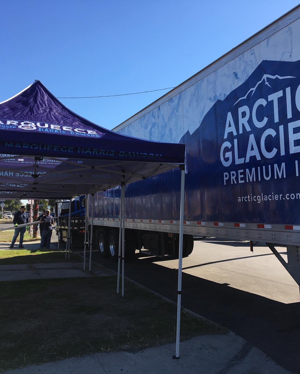 Burton_Tech's tweet photo. Setting up for today’s events! 
Make sure you join us today starting at 2:30pm for our fall carnival! Then stay from 4-6pm for our annual tree lighting ceremony! #scorpionpride🦂 #itslit🔥 #southLAglow https://t.co/sGOKbOv3ZR