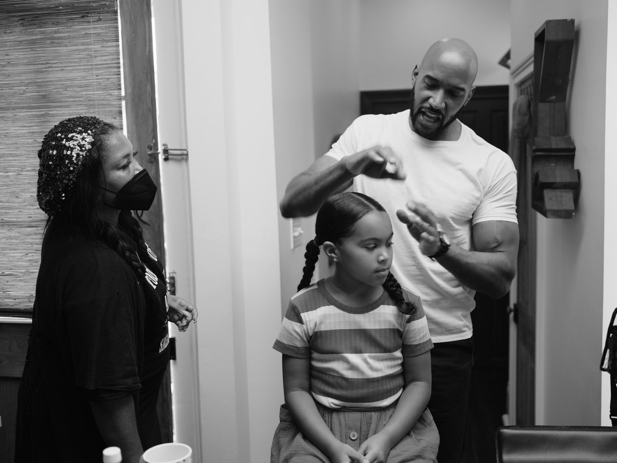 CherishDayOWN's tweet photo. There is nothing sweeter than seeing their bond behind the scenes. #CherishTheDay 

Catch more of Ellis and his girls On Demand, DVR, and on the Watch OWN app now! https://t.co/AKbQoHxQj8