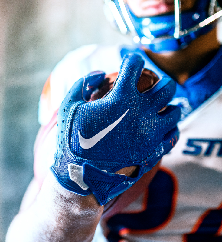 🗣 LET'S GO 🗣

#BleedBlue

h/t Boise State Football