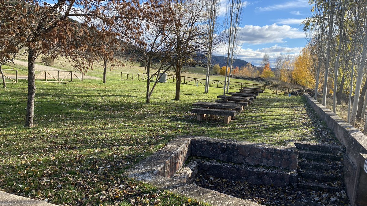 Joder con el Valle de los Milagros y la Cueva de los Casares:  ¿Cómo he cumplido yo 38 años pateando Guadalajara sin conocer esta maravilla?