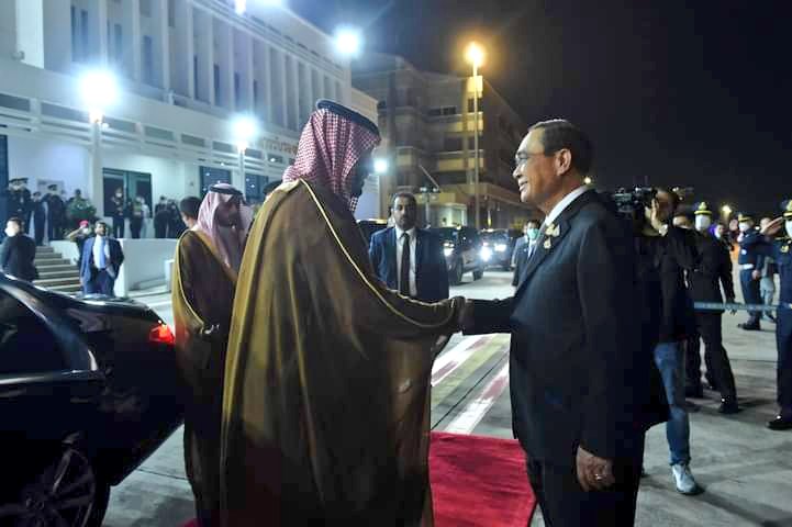 NuuNuu_Official's tweet image. คลิปวีดิโอ
นายกรัฐมนตรี ส่งเสด็จเจ้าชายมุฮัมมัด บิน ซัลมาน บิน อับดุลอะซีซ อาล ซะอูด มกุฎราชกุมาร และนายกรัฐมนตรีแห่งราชอาณาจักรซาอุดีอาระเบีย ณ ท่าอากาศยานทหาร2 กองบิน6 (บน.6) ดอนเมือง กรุงเทพฯ
19 พ.ย. 65

#APEC2022THAILAND 
#SaudiArabia

Cr.คุณ Thanat Thana Dhanunaiworrakul