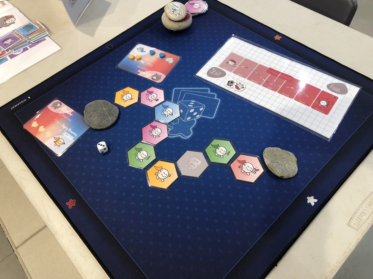 CitizenLineFR's tweet photo. Venez découvrir les jeux de la #CitizenLine et quelques nouveautés en exclusivité au festival des jeux de #Rousset ce week-end. Avec le Captain Smile des jeux bienveillants à jouer en famille pour sensibiliser aux habiletés sociales dès 3 ans. 
#CaptainSmile https://t.co/9oOFhGp6Eh